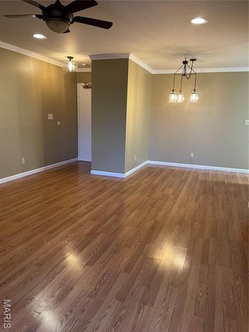 1332 Holgate Drive G5, Ballwin, MO 63021