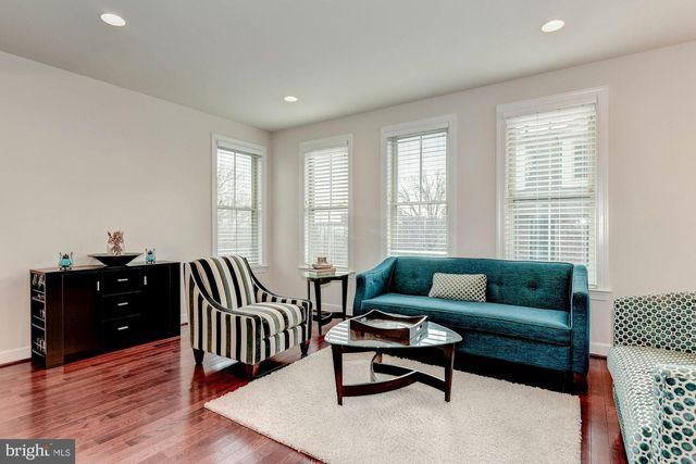3309 KEMPER RD, Arlington, VA 22206