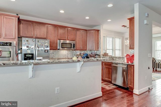 3309 KEMPER RD, Arlington, VA 22206