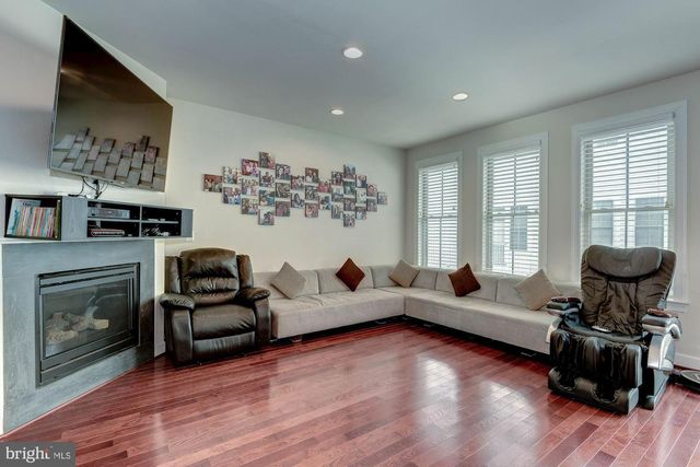 3309 KEMPER RD, Arlington, VA 22206