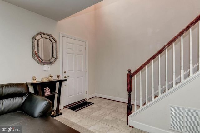 3309 KEMPER RD, Arlington, VA 22206