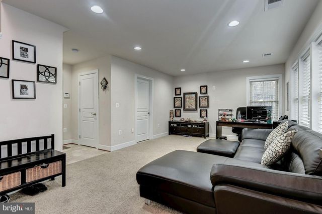 3309 KEMPER RD, Arlington, VA 22206