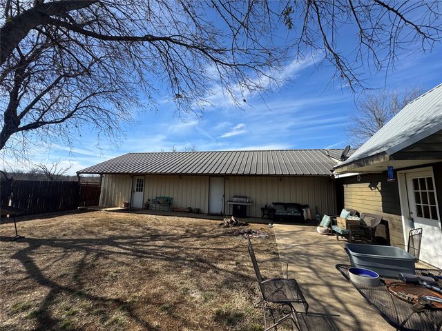 303 Boone Street, Mingus, TX 76463