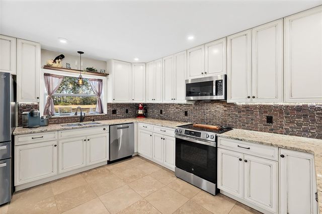 998 COUNTY ROAD 302, Bunnell, FL 32110