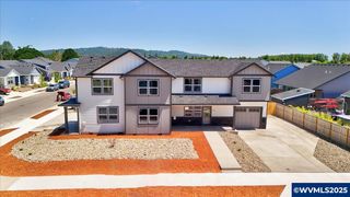 1215 S 11th St, Independence, OR 97351