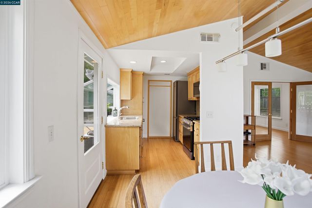2450 San Miguel Dr, Walnut Creek, CA 94596