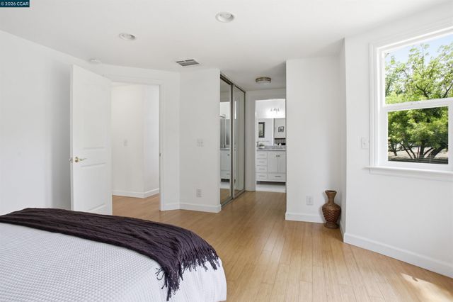 2450 San Miguel Dr, Walnut Creek, CA 94596