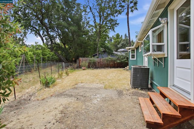 2450 San Miguel Dr, Walnut Creek, CA 94596