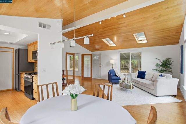 2450 San Miguel Dr, Walnut Creek, CA 94596