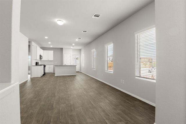 246 Barley LN, Elgin, TX 78621