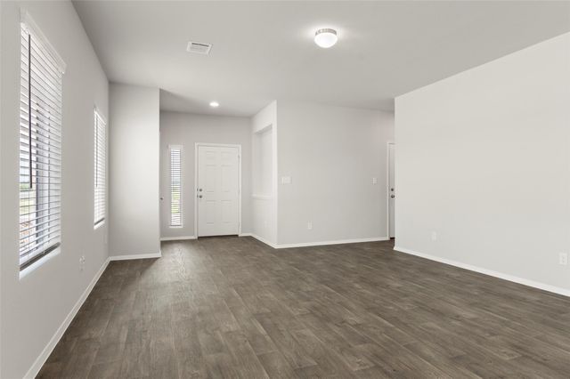246 Barley LN, Elgin, TX 78621