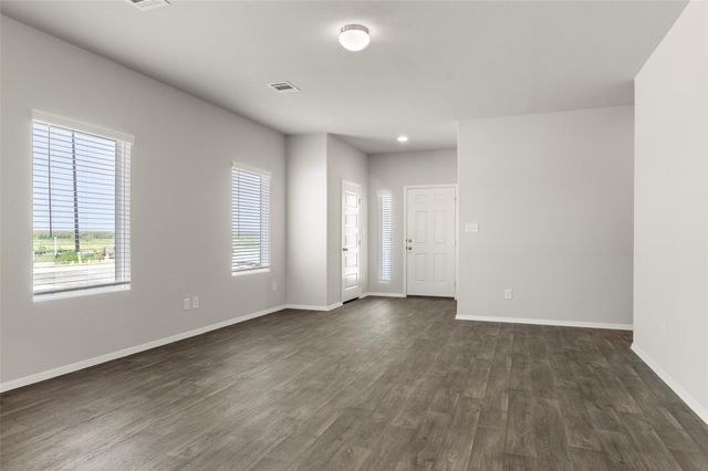 246 Barley LN, Elgin, TX 78621