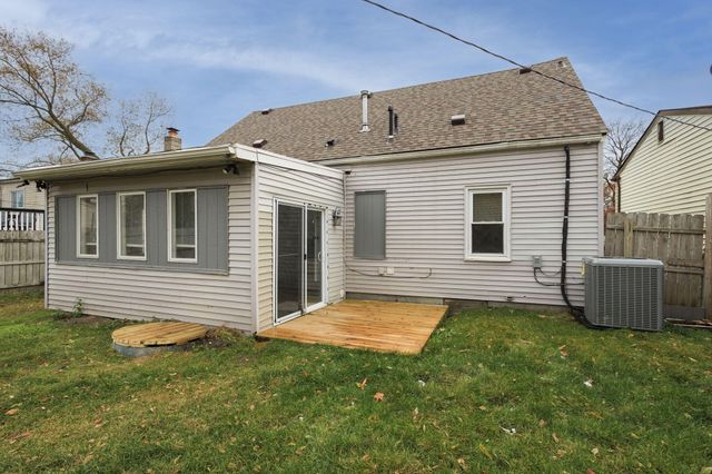 8065 Ogden Drive, Sterling Heights, MI 48314