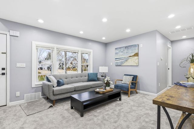 8065 Ogden Drive, Sterling Heights, MI 48314