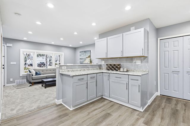 8065 Ogden Drive, Sterling Heights, MI 48314