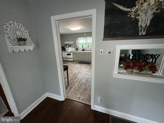 560 COATESVILLE RD, West Grove, PA 19390