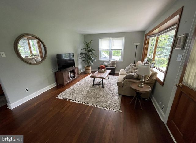 560 COATESVILLE RD, West Grove, PA 19390