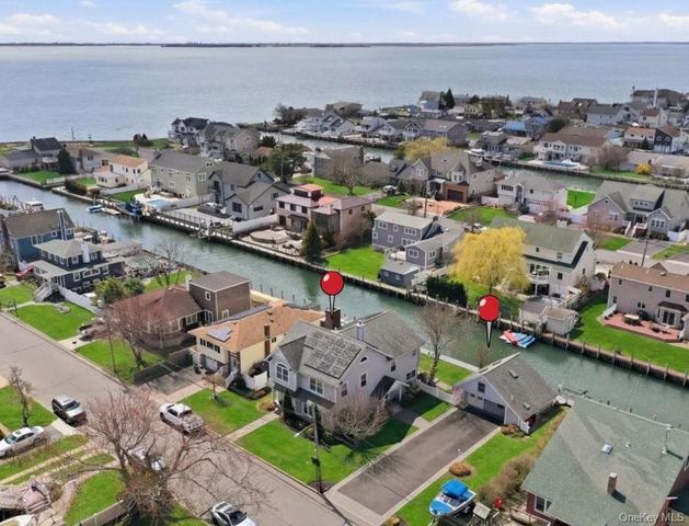 114 Araca Road, Babylon, NY 11702