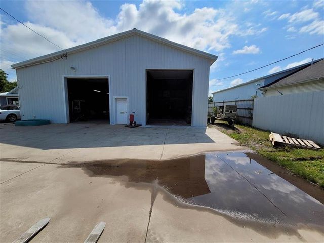 7092 Dort Highway, Genesee Twp, MI 48458