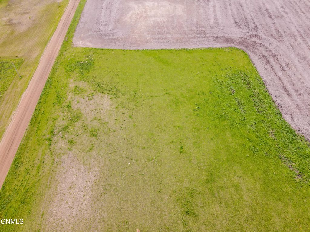 Lot 6 Blk 2 Svenningsen 1st Sub, Valley City, ND 58072 photo 2