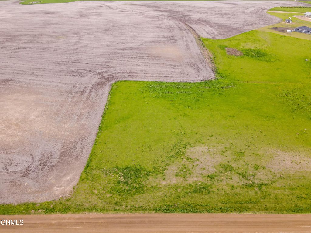 Lot 6 Blk 2 Svenningsen 1st Sub, Valley City, ND 58072 photo 3