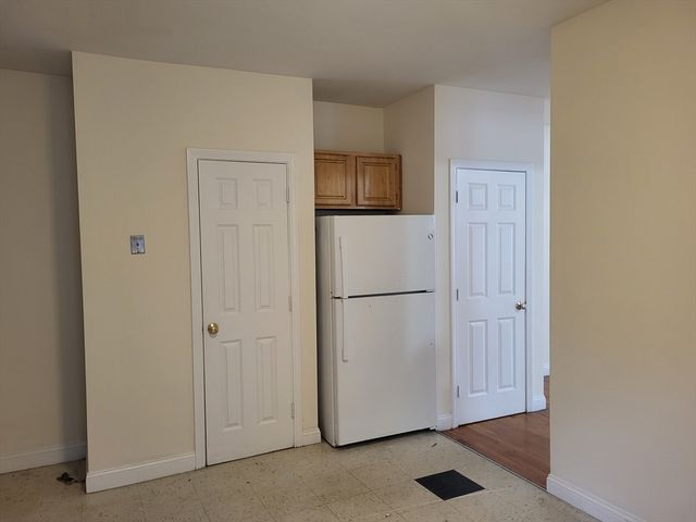 947 River Street 3, Boston, MA 02136