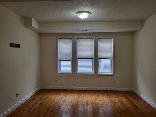 947 River Street 3, Boston, MA 02136
