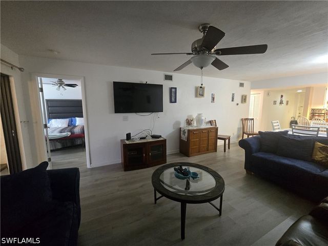 4955 Pepper CIR 105, Naples, FL 34113