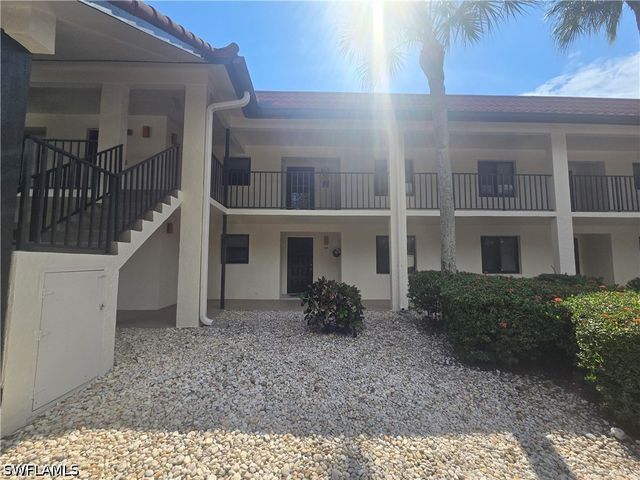 4955 Pepper CIR 105, Naples, FL 34113