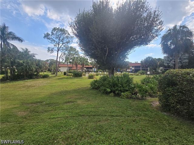 4955 Pepper CIR 105, Naples, FL 34113