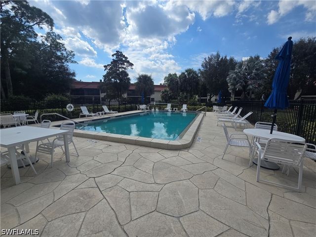 4955 Pepper CIR 105, Naples, FL 34113