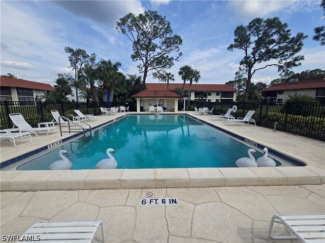 4955 Pepper CIR 105, Naples, FL 34113