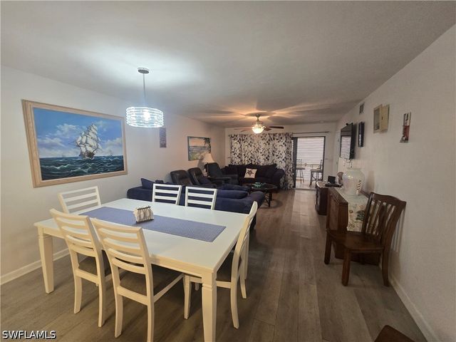 4955 Pepper CIR 105, Naples, FL 34113