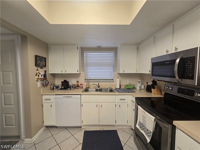 4955 Pepper CIR 105, Naples, FL 34113