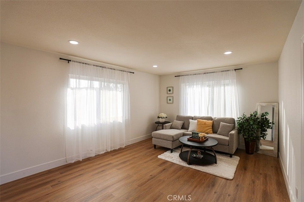 Image 16 of property listing at 15931 Puritan, Huntington Beach, CA 92647