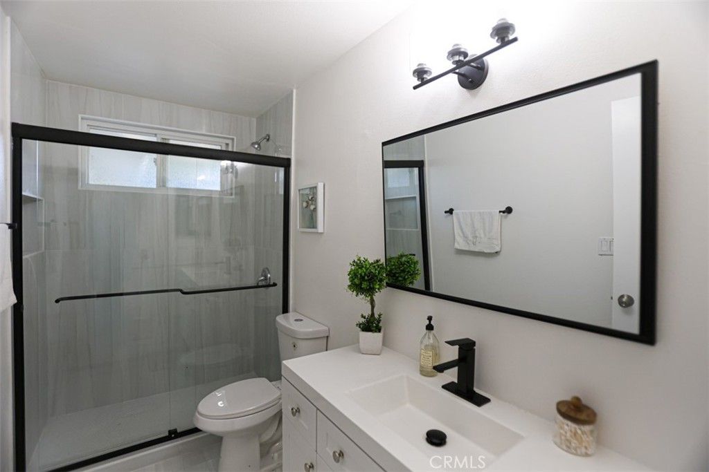 Image 21 of property listing at 15931 Puritan, Huntington Beach, CA 92647