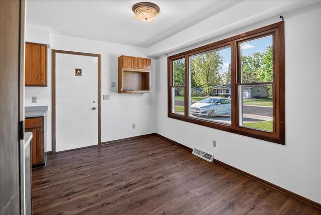 5310 Dennis Drive, Mcfarland, WI 53558