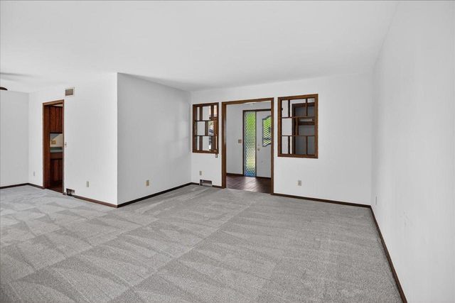 5310 Dennis Drive, Mcfarland, WI 53558