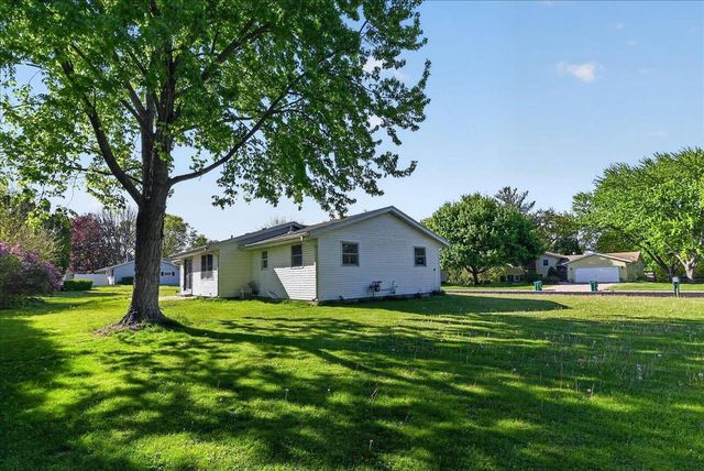 5310 Dennis Drive, Mcfarland, WI 53558