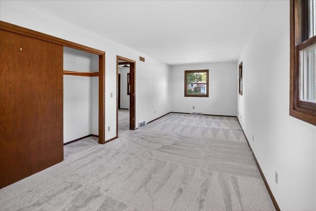 5310 Dennis Drive, Mcfarland, WI 53558