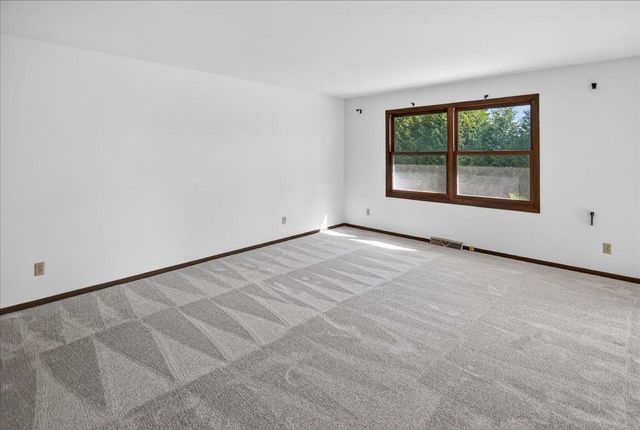 5310 Dennis Drive, Mcfarland, WI 53558
