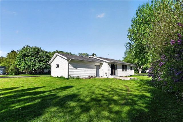 5310 Dennis Drive, Mcfarland, WI 53558
