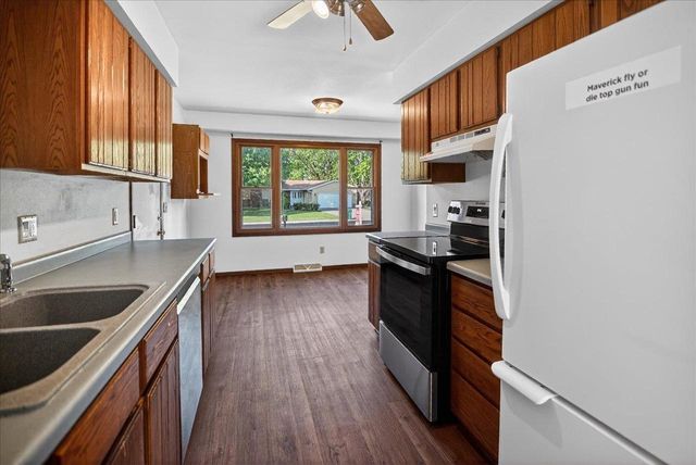 5310 Dennis Drive, Mcfarland, WI 53558