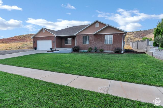 893 N INDIAN HILLS DR, Richfield, UT 84701