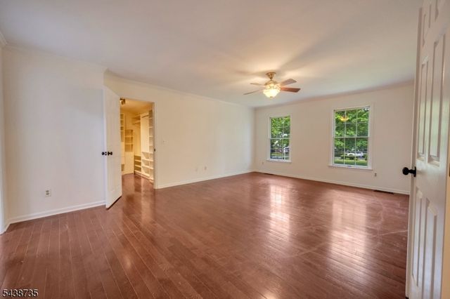 8 Glen Eagles Rd, Washington Twp., NJ 07882