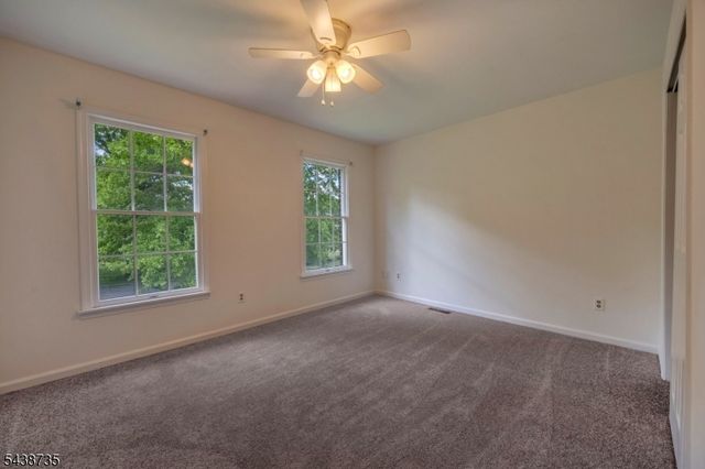 8 Glen Eagles Rd, Washington Twp., NJ 07882