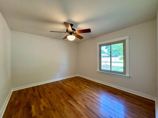 3537 S Dollison Avenue, Springfield, MO 65807