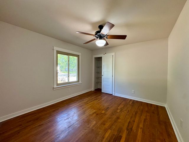 3537 S Dollison Avenue, Springfield, MO 65807