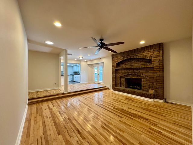 3537 S Dollison Avenue, Springfield, MO 65807