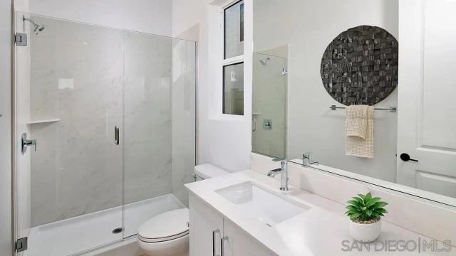 2320 Loker Way, Oceanside, CA 92054